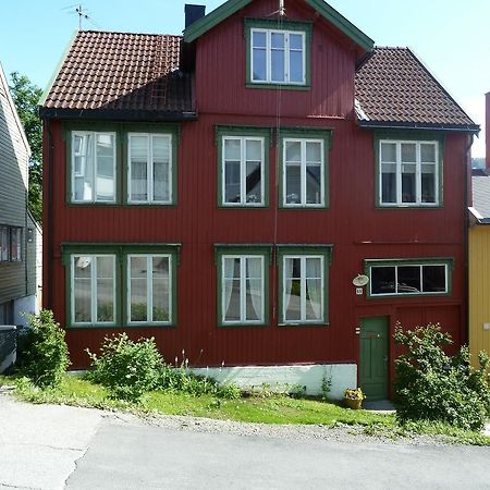 Red Old House Tromso Apartment Oda fotoğraf